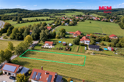 Prodej stavebního pozemku, 1 100 m² 2