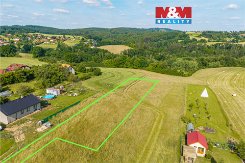 Prodej stavebního pozemku, 2 348 m² 0