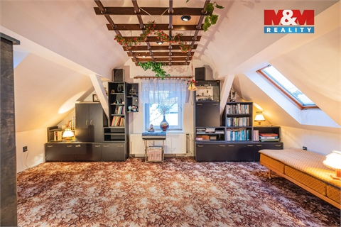 Prodej rodinného domu, 180 m² - 2