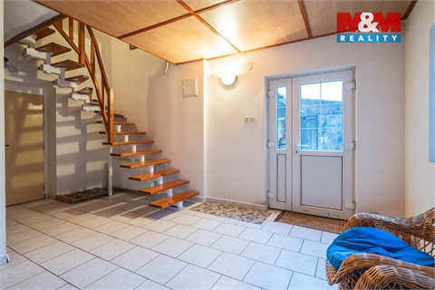 Prodej rodinného domu, 180 m² - 10