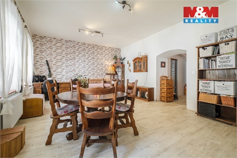 Prodej rodinného domu, 158 m² - 0