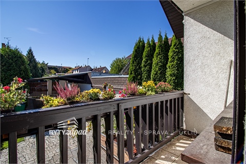 Prodej rodinného domu, 353 m² 10