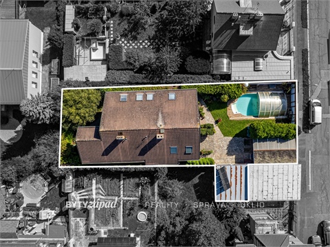 Prodej rodinného domu, 353 m² - 8