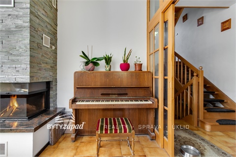 Prodej rodinného domu, 353 m² - 16