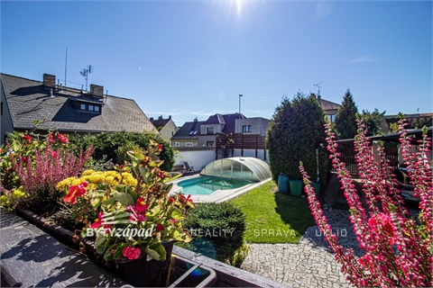 Prodej rodinného domu, 353 m² 26