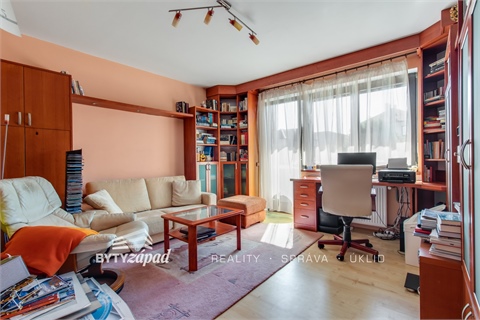 Prodej rodinného domu, 353 m² - 24