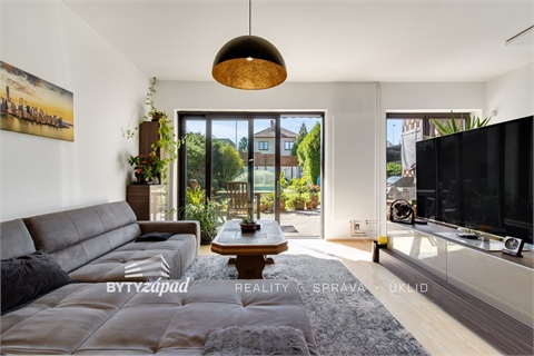 Prodej rodinného domu, 353 m² - 12