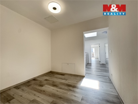 Prodej rodinného domu, 155 m² 14