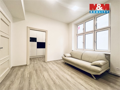 Pronájem kanceláře, 135 m² 2