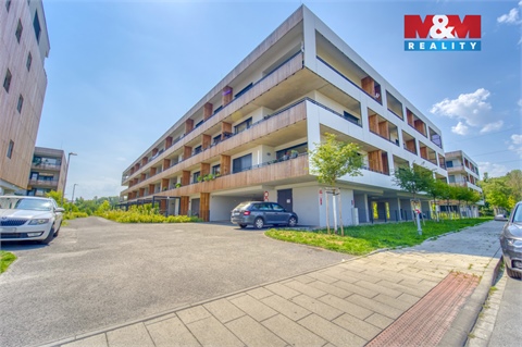 Pronájem parkovacího místa, 15 m² - 0