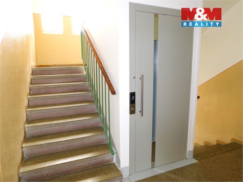 Pronájem bytu 1+1, 35 m² 12