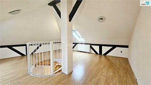 Pronájem bytu 2kk, 70 m² - 8