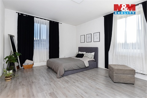 Prodej rodinného domu, 180 m² 18