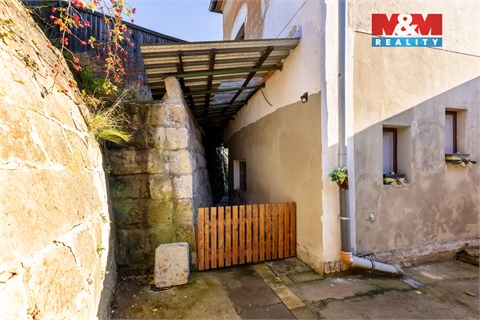 Prodej rodinného domu, 180 m² - 6