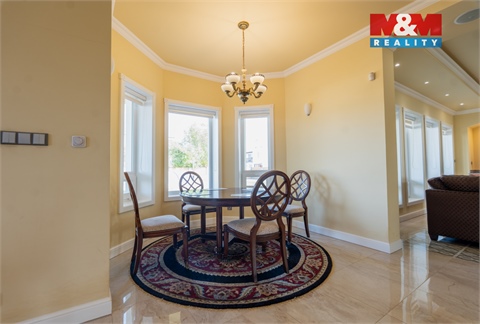 Prodej rodinného domu, 429 m² 10