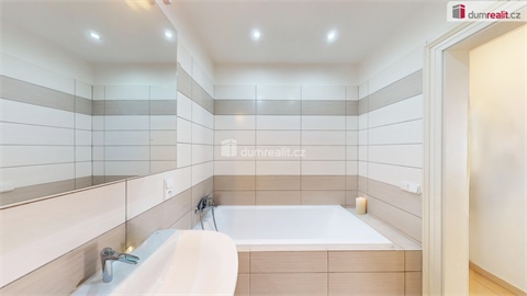 Prodej bytu 5kk, 144 m² 6