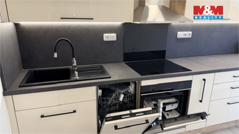 Prodej bytu 2+1, 52 m² - 6