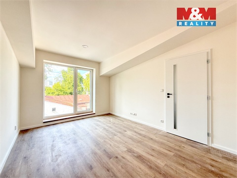 Pronájem bytu 2kk, 63 m² - 2