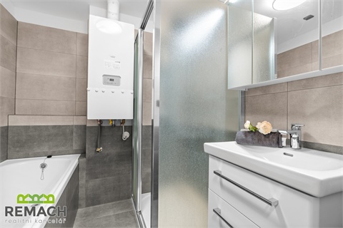 Pronájem bytu 2+1, 61 m² 2