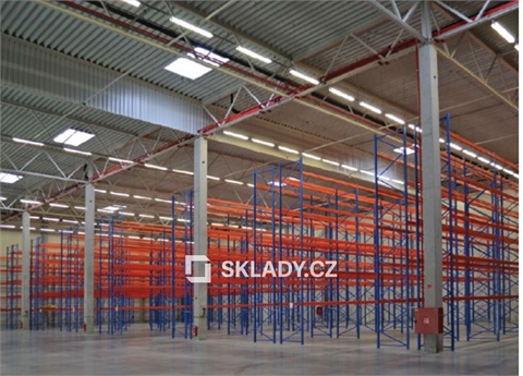 Pronájem skladu / haly, 4 300 m² 0