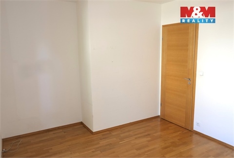 Pronájem bytu 4kk, 119 m² 12