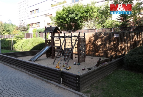 Pronájem bytu 4kk, 119 m² - 26