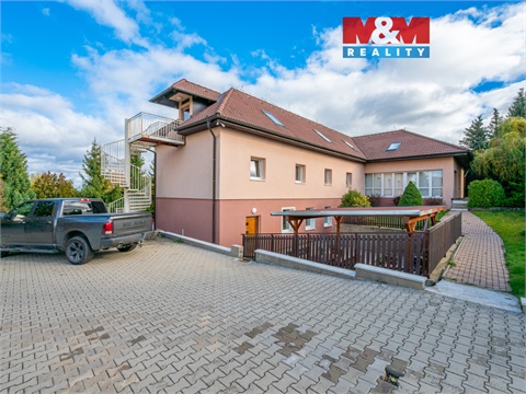 Pronájem komerčního objektu, 14 m² 0