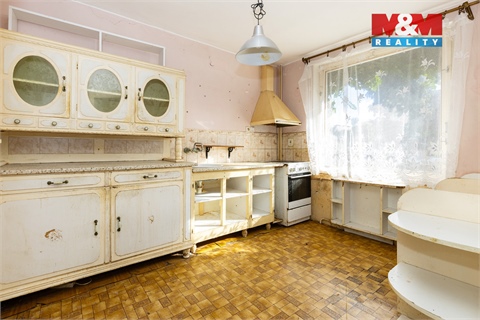 Prodej rodinného domu, 268 m² - 6