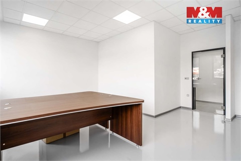 Pronájem kanceláře, 320 m² - 4