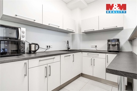 Pronájem kanceláře, 320 m² 8