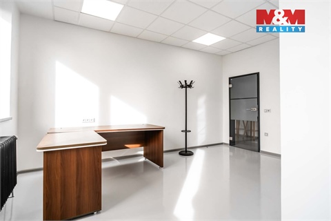 Pronájem kanceláře, 320 m² - 2