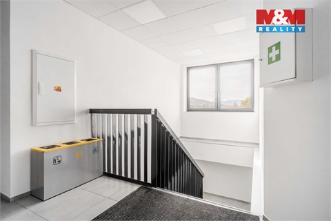 Pronájem kanceláře, 320 m² - 12