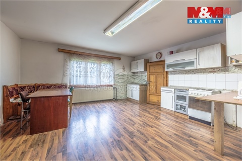 Prodej komerčního objektu, 292 m² 6