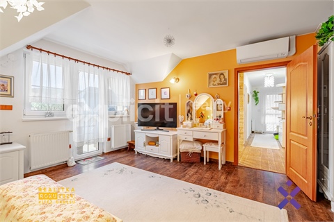 Prodej rodinného domu, 234 m² - 20