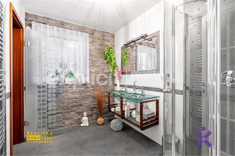 Prodej rodinného domu, 234 m² 4