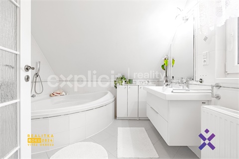 Prodej rodinného domu, 234 m² 28