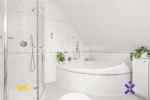 Prodej rodinného domu, 234 m² - 28