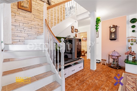 Prodej rodinného domu, 234 m² 16