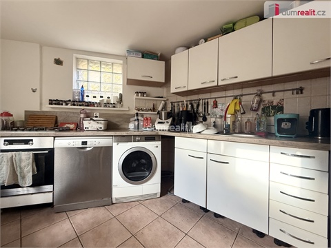 Pronájem rodinného domu, 108 m² 0