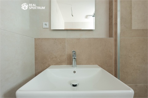 Prodej bytu 2kk, 66 m² - 20