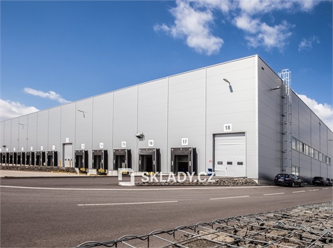 Pronájem skladu / haly, 1 900 m² 2