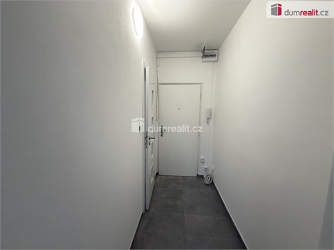 Pronájem bytu 1kk, 19 m² - 2