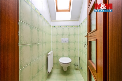 Prodej rodinného domu, 197 m² - 10