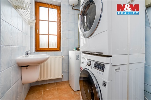 Prodej rodinného domu, 197 m² - 12