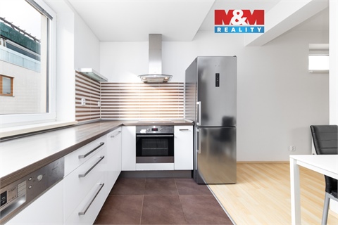 Prodej bytu 2kk, 63 m² 0