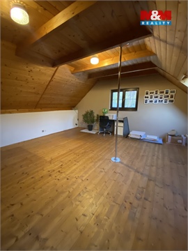 Prodej rodinného domu, 200 m² - 12