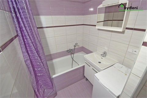 Pronájem bytu 3+1, 69 m² 0