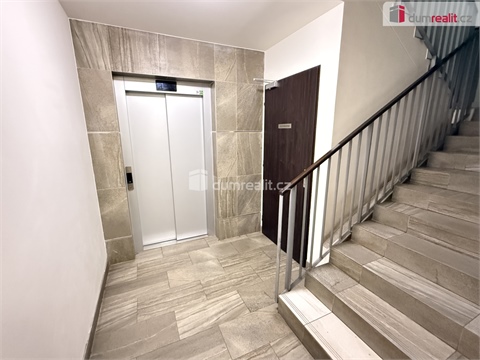 Pronájem bytu 1kk, 42 m² 12