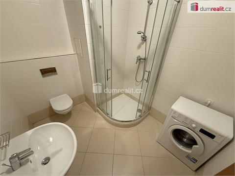 Pronájem bytu 1kk, 42 m² 8