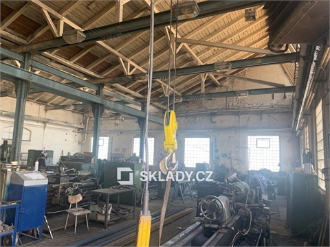 Pronájem skladu / haly, 942 m² 2